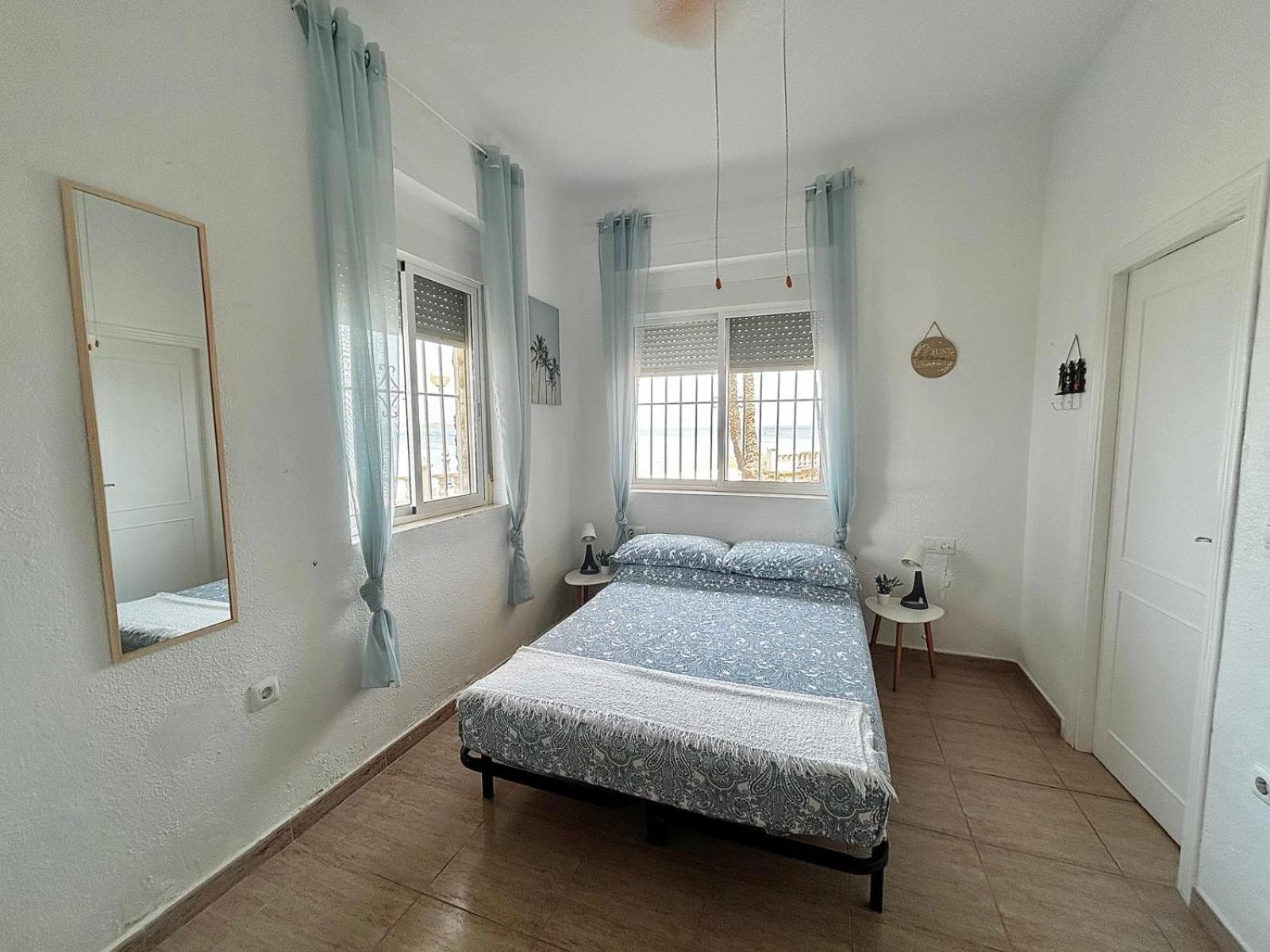 Apartamento Mar Menor, Los Urrutias - Beachfront Apartment With Patio Under New Management Since July 2024 كارتاخينه المظهر الخارجي الصورة